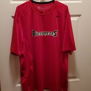 Tampa Bay Bucs shirt size XXL